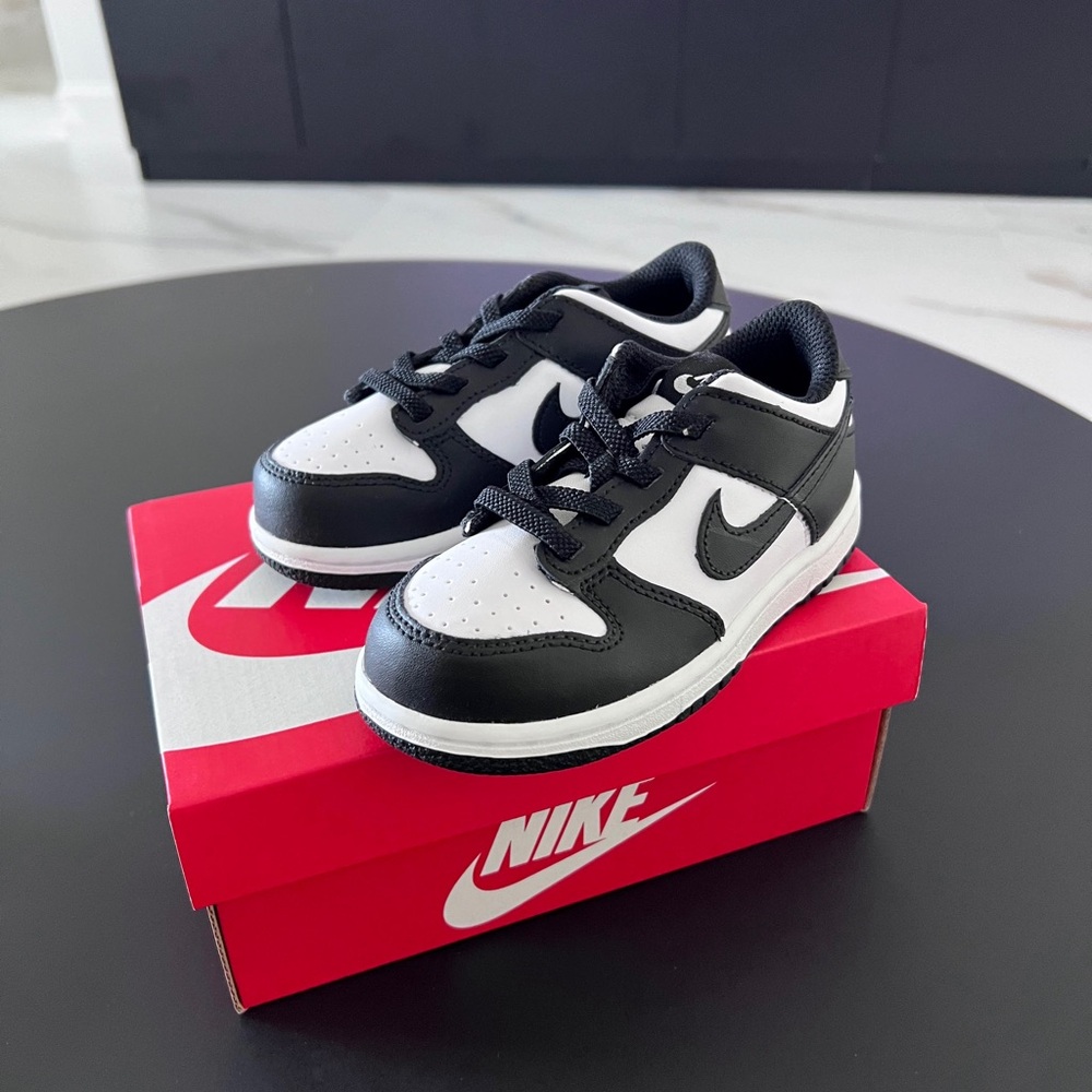 Nike Kids' Black and White Sneakers